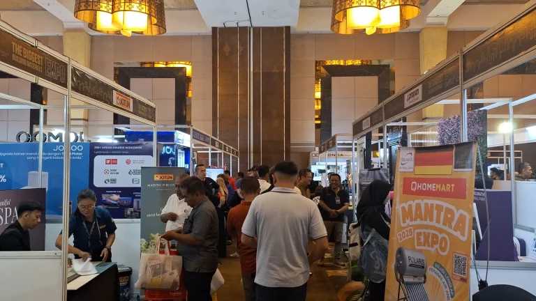 Still 2025-12-14 200244_1.20.1